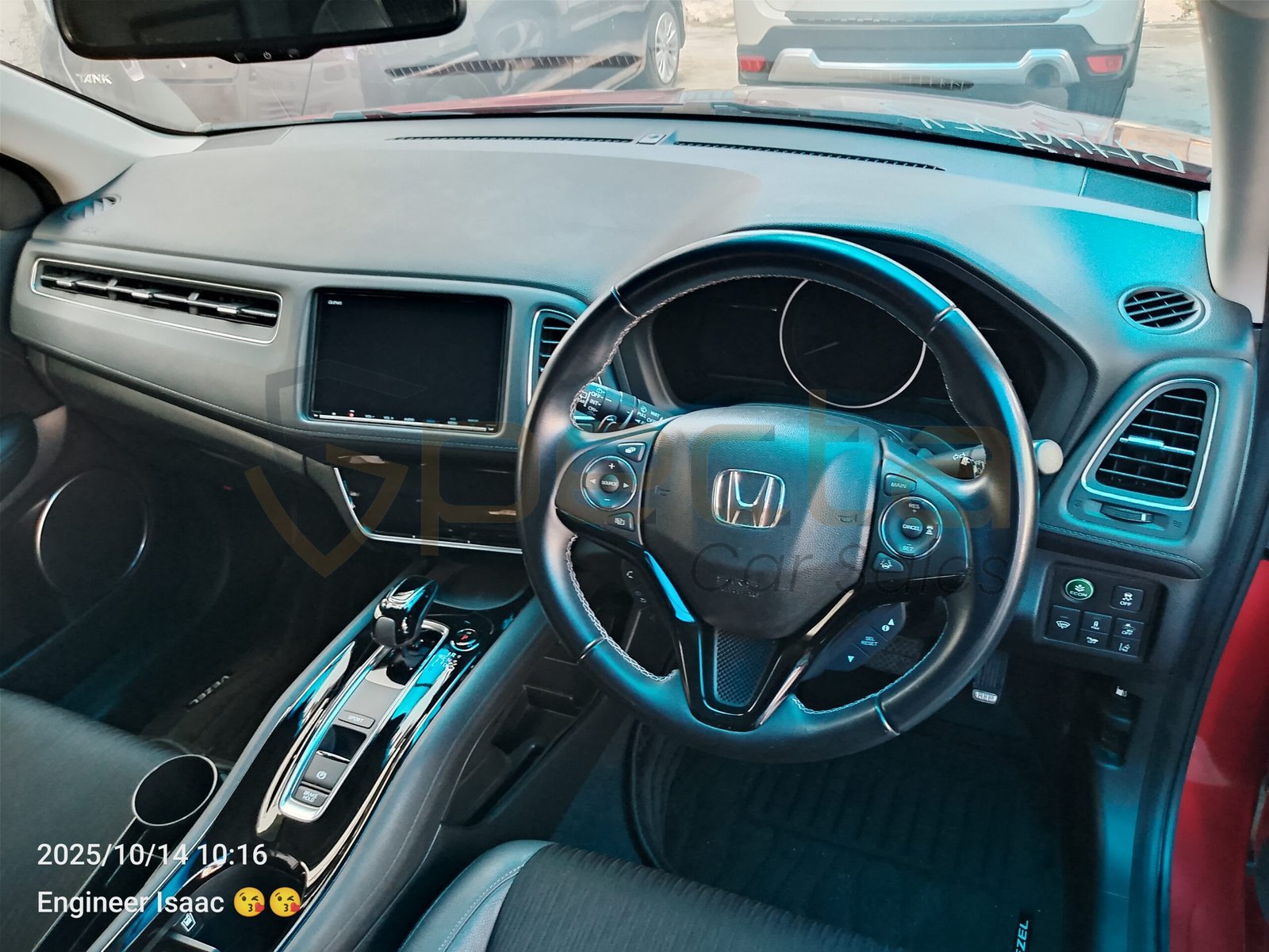 2018 Honda Vezel Hybrid – Wine Red