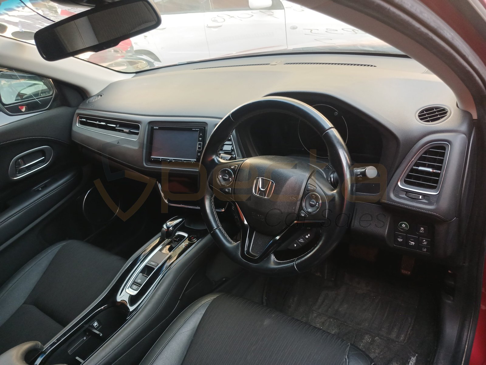 2018 Honda Vezel Hybrid | Cherry Red