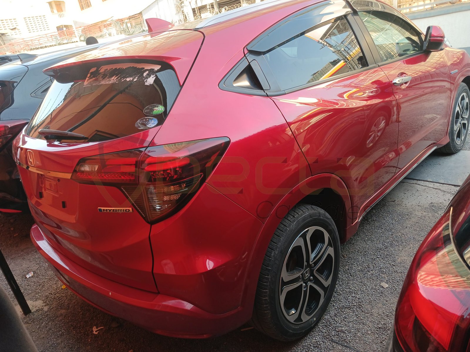 2018 Honda Vezel Hybrid | Cherry Red