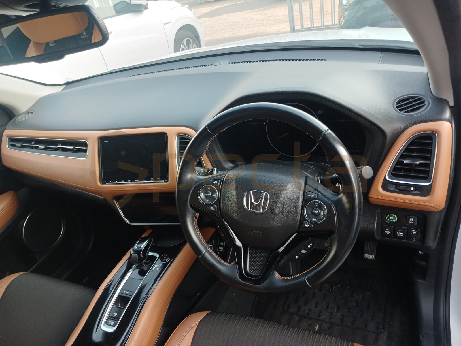 2018 Honda Vezel Hybrid – Crossover