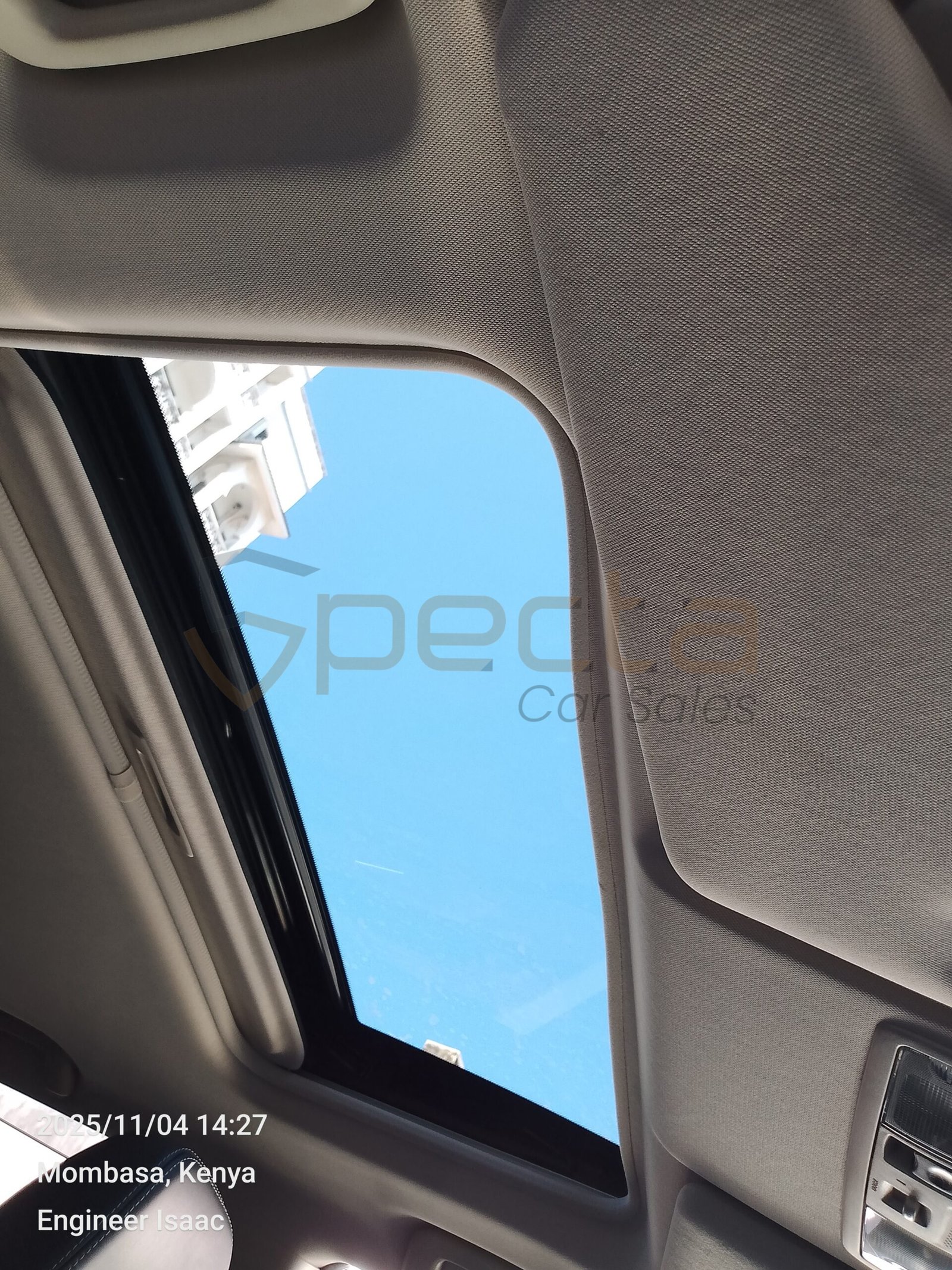 Hybrid Mitsubishi Outlander PHEV 2018 Petrol Silver 360 Camera Fully Loaded