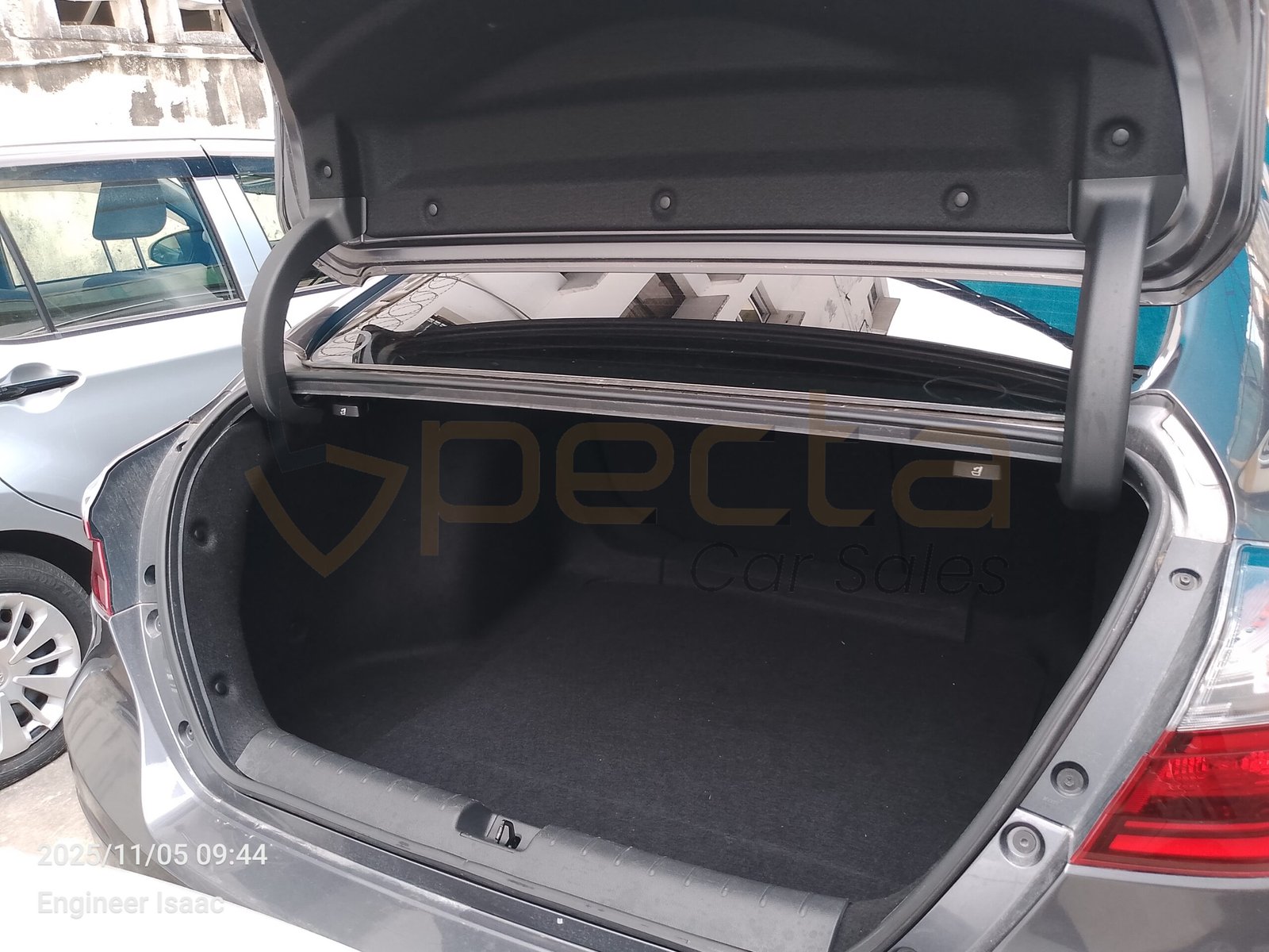 2018 Honda Insight Hybrid Blue