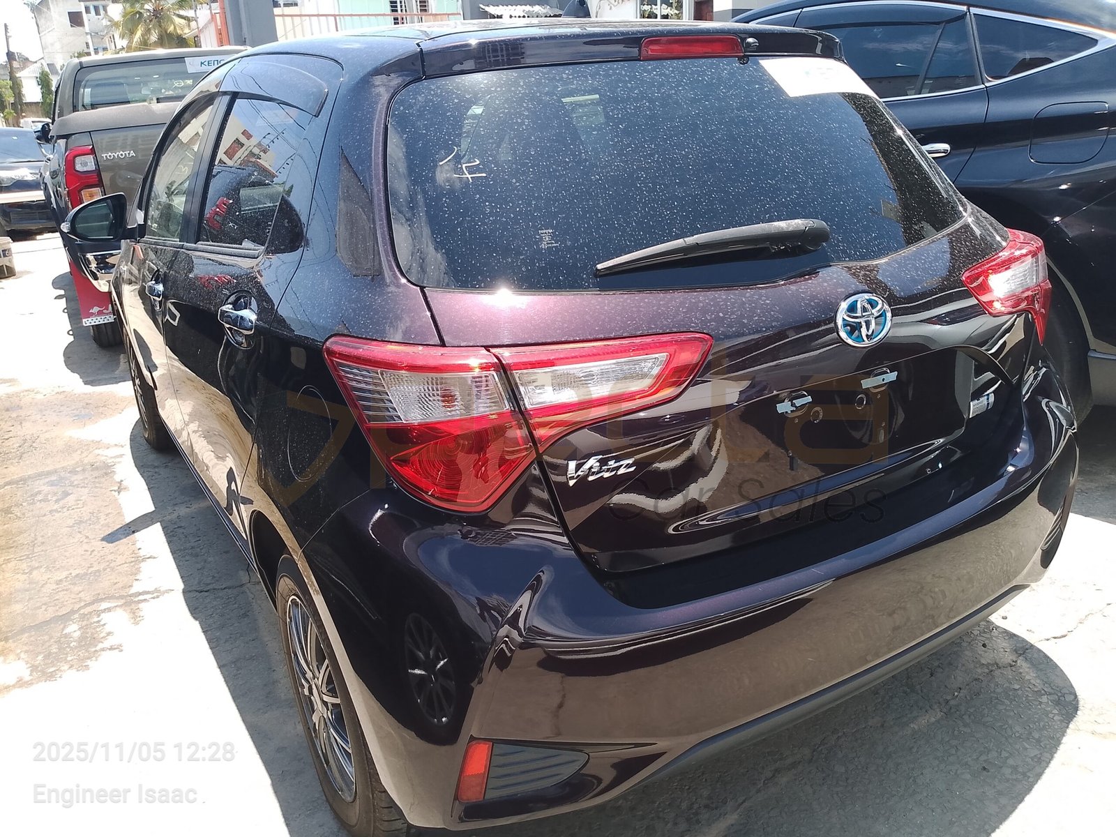 2018 Hybrid Toyota Vitz Purple 1500cc