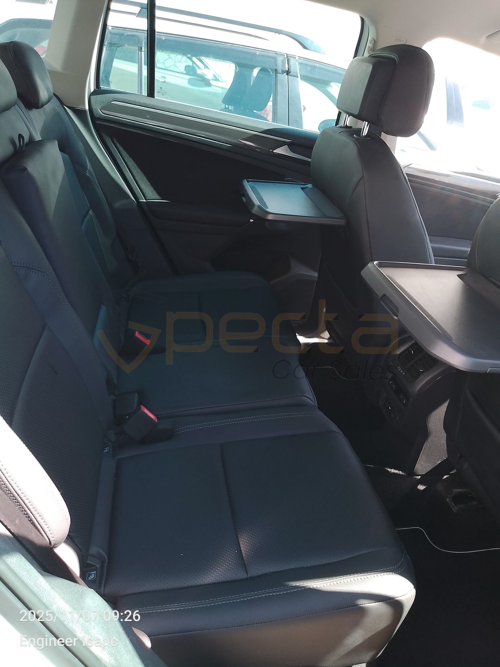 2018 Volkswagen Tiguan Petrol Pearl White