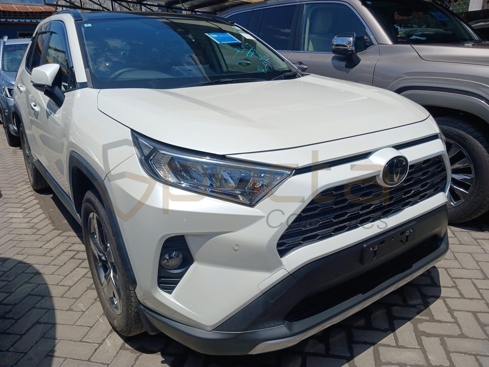 2019 Toyota Rav4 with Memory seats