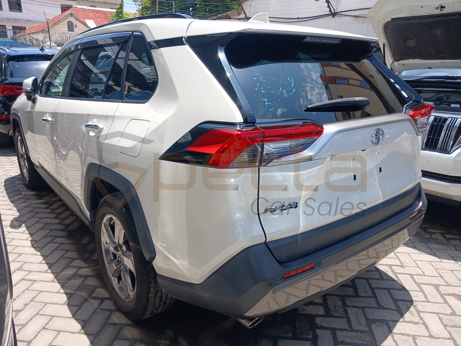 2019 Toyota Rav4 with Memory seats