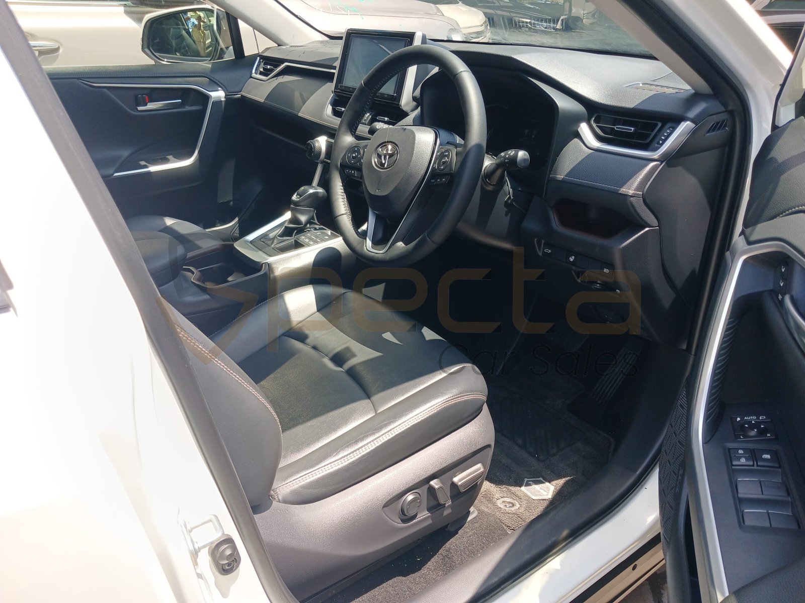 2019 Toyota Rav4 with Memory seats