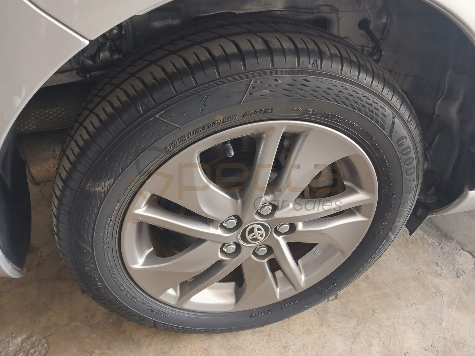 2019 Toyota Sienta 5 seats