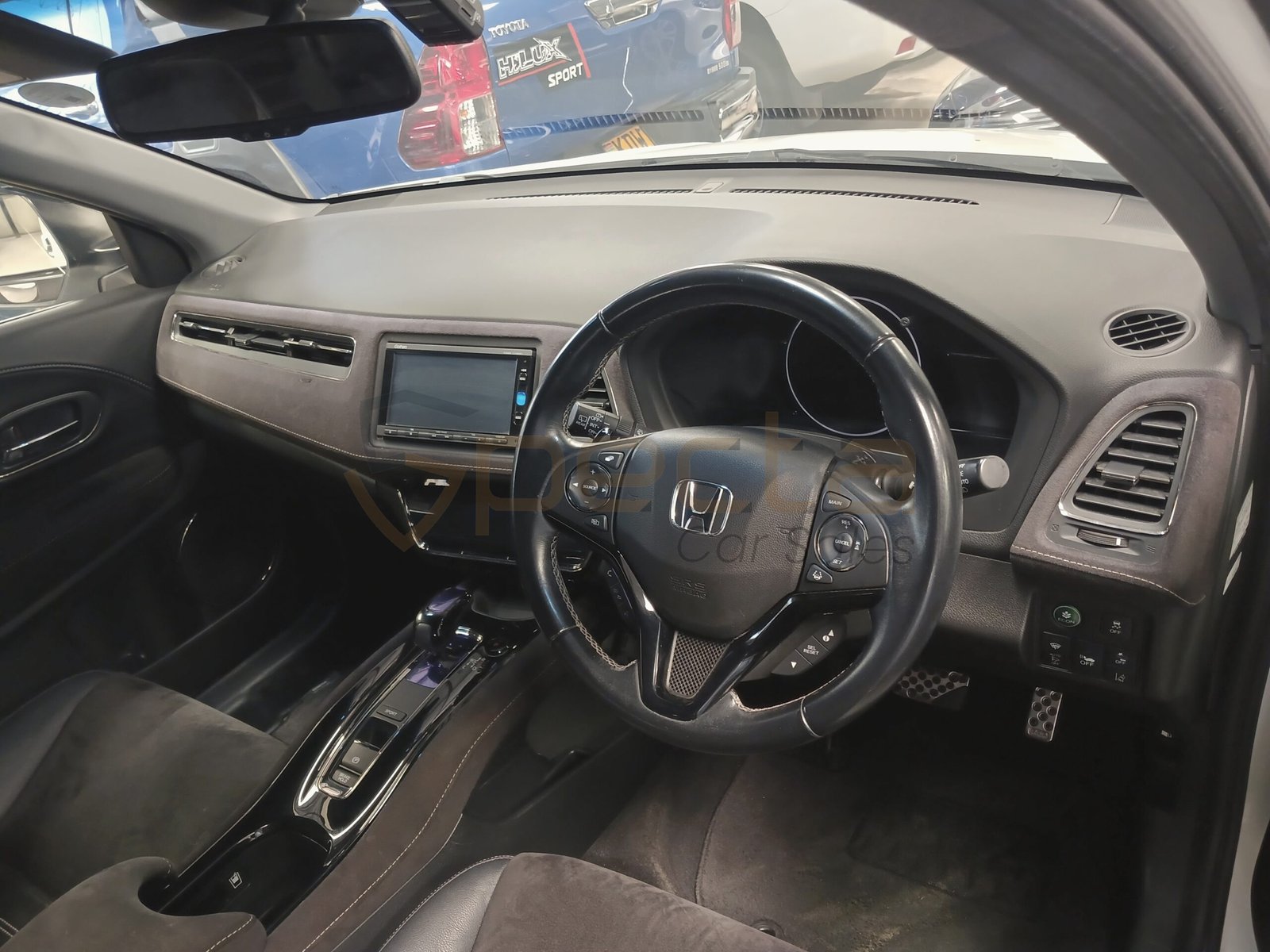 2018 Honda Vezel Hybrid RS