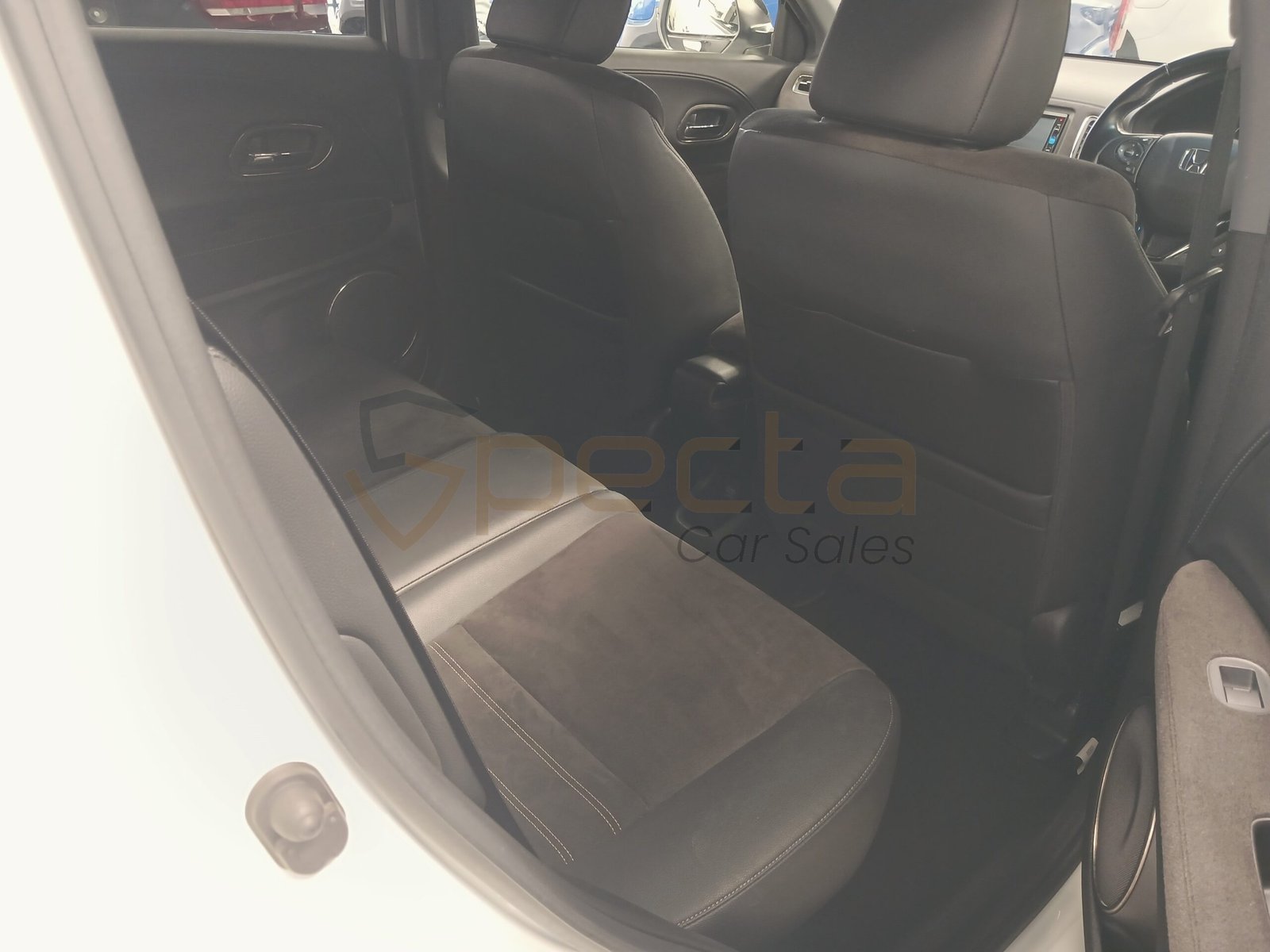 2018 Honda Vezel Hybrid RS