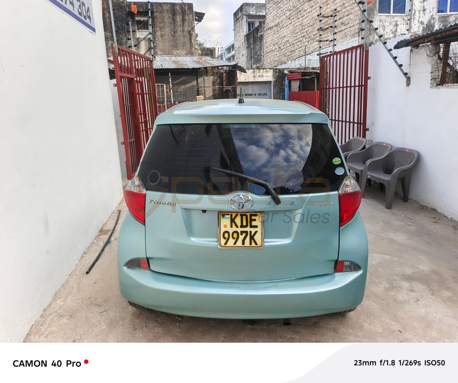 Locally used Toyota Ractis