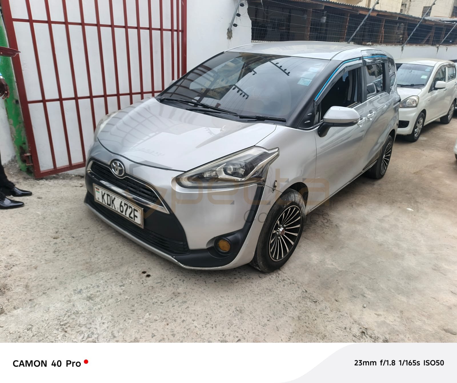 Locally Used Toyota Sienta