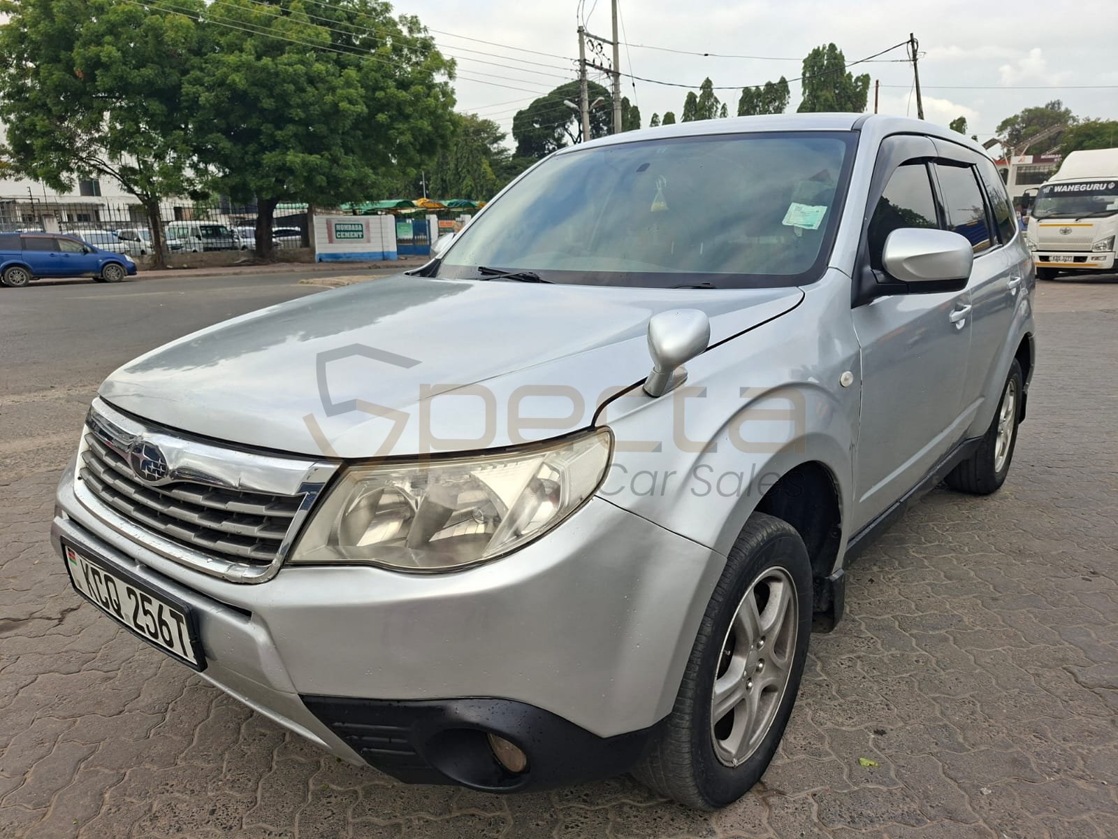 Locally used Subaru Forester 2011